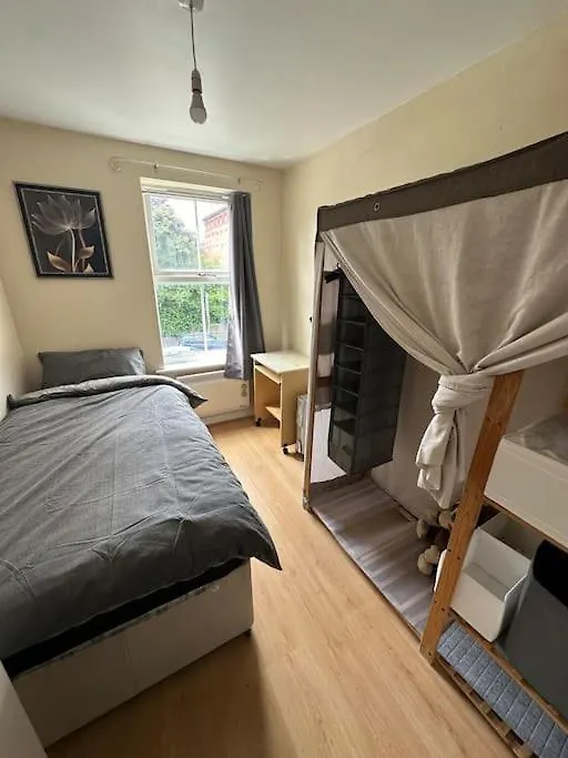 Apartment Cosy 3 Bedroom Split Duplex Flat Southampton